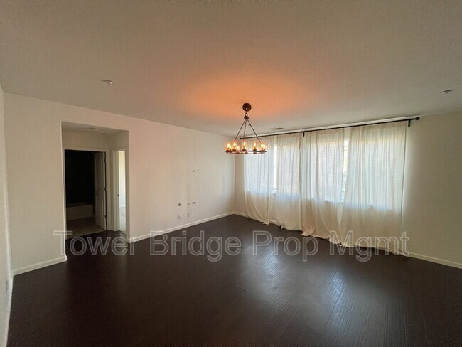 Building Photo - 5508 Copper Sunset Way