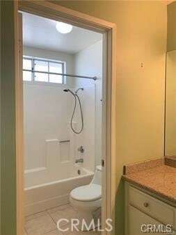 Building Photo - 2800 Plaza del Amo