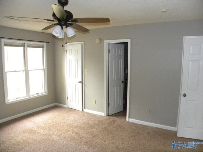 Building Photo - 309 Glenwood Dr