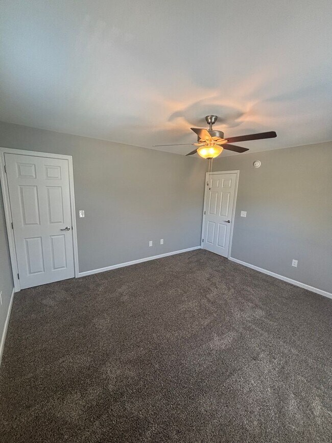 Building Photo - Beautiful 3BR/2BA Home in Peaceful Sevierv...