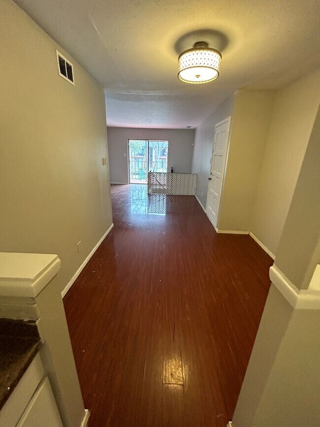 Building Photo - Experience the ultimate comfort of living ...