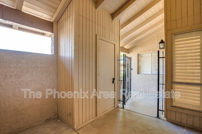 Building Photo - 99 N Cooper Rd