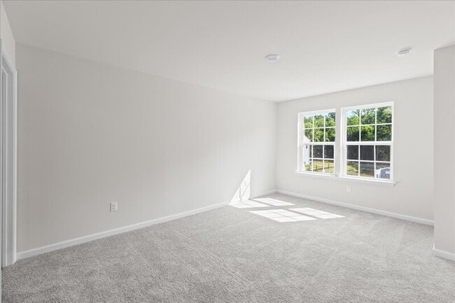 Building Photo - 15 Whaler Dr