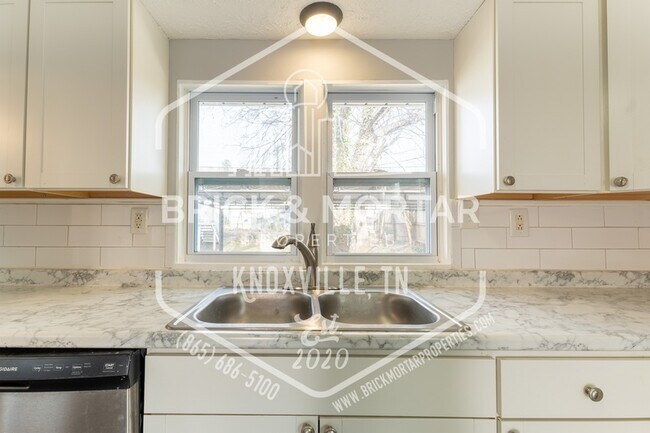 Building Photo - 315 Atlantic Ave