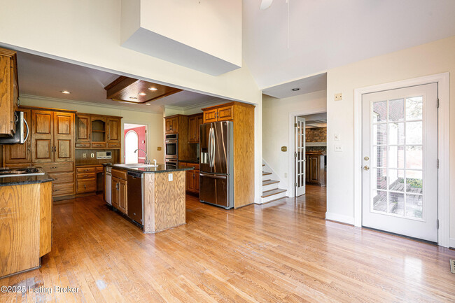 Building Photo - 303 Coralberry Rd