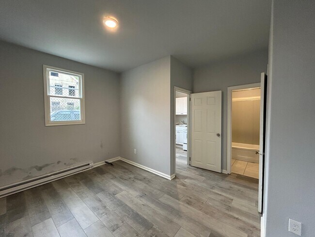 Building Photo - 1671 Orthodox St