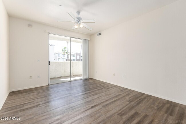 Building Photo - 3302 N 7th St