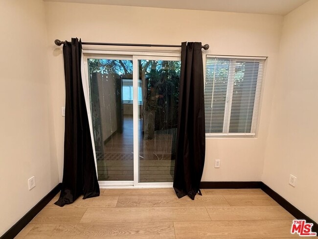 Building Photo - 7309 Yarmouth Ave