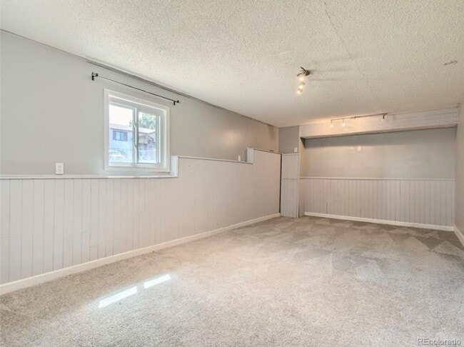 Building Photo - 1293 E 97th Ave