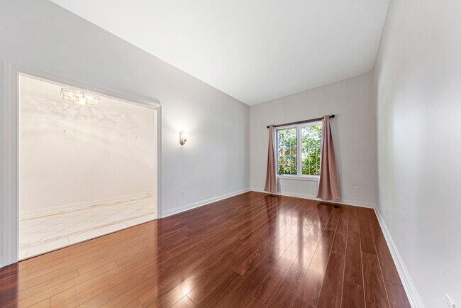 Building Photo - 1440 Salem Rd SW