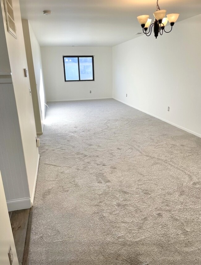 Building Photo - 176 Hackensack St