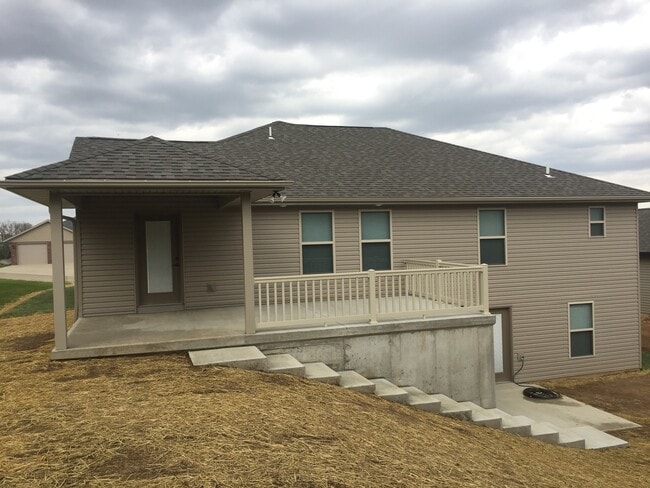 Building Photo - 4Bed/3Bath, House, Quiet Subdivision!