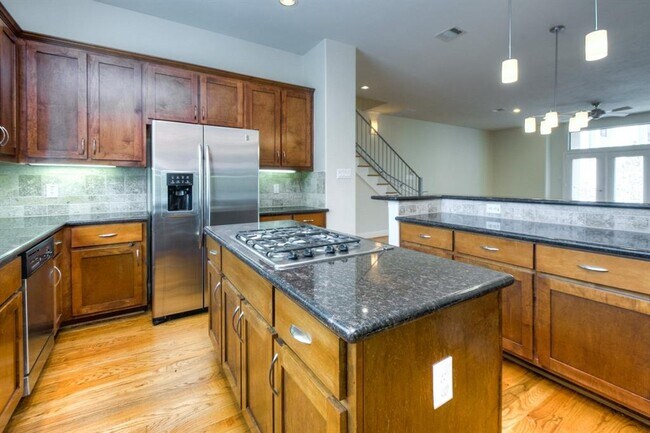 Building Photo - 6909 Staffordshire