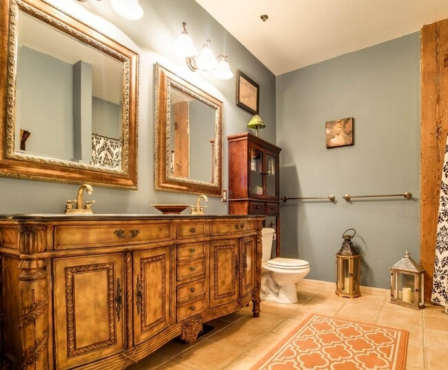 Building Photo - 126 Webster Ave