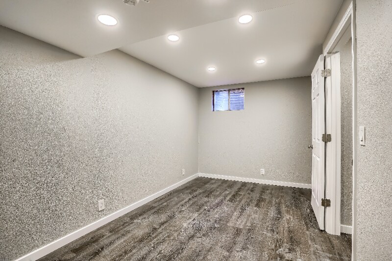 Building Photo - 13204 E Linvale Pl