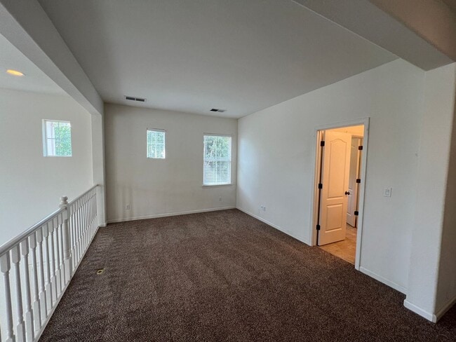 Building Photo - 2553 Acapulco Way