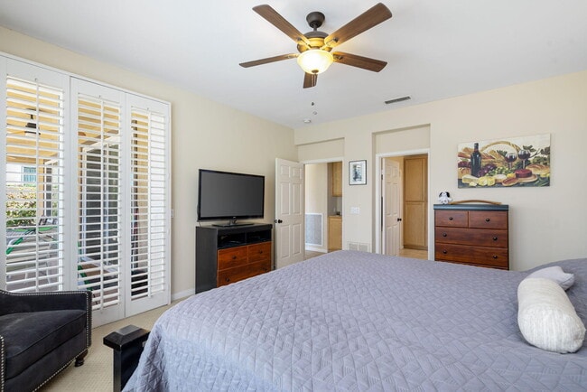 Building Photo - 60661 Juniper Ln