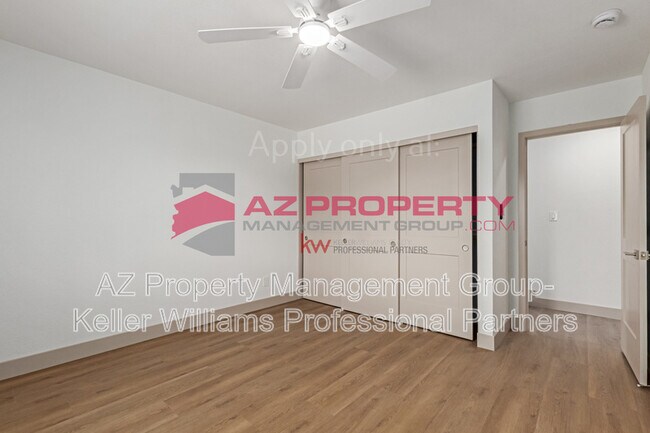 Building Photo - 7660 W Palmaire Ave
