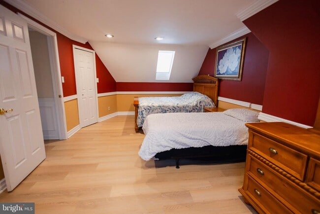 Building Photo - 24 Rose Apple Rd