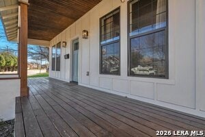 Building Photo - 554 E Mitchell St