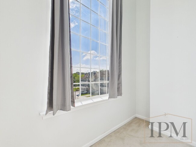 Building Photo - Available Now - 3 Bedroom Home in Dallasto...