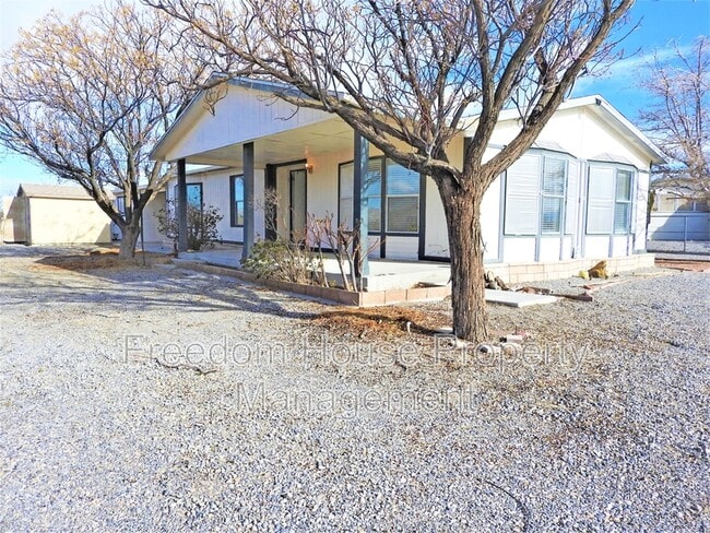 Building Photo - 2770 Rio Rico Dr