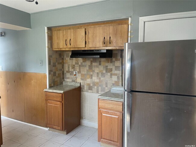 Building Photo - 200 Claridge Ave