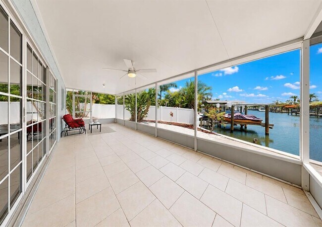 Building Photo - 6513 Abaco Dr
