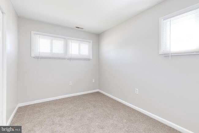 Building Photo - 142 Alview Terrace