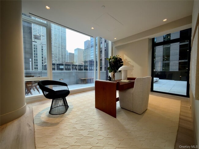 Building Photo - 18 W 53rd St