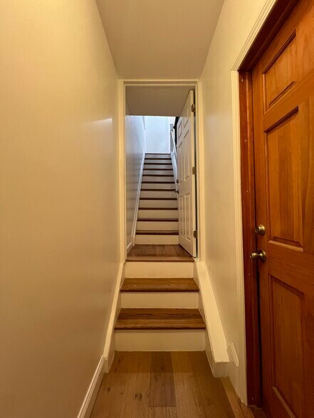 Building Photo - 10719 90th St