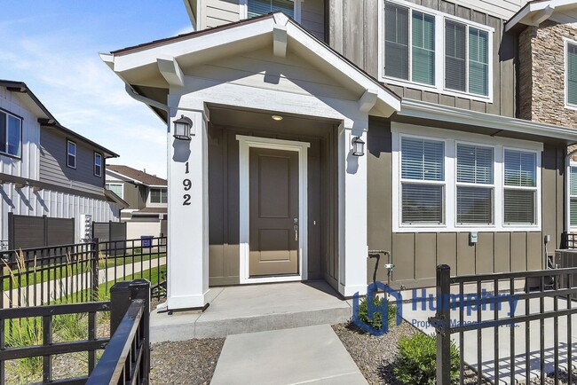 Building Photo - Newer Home in Desirable Eagle