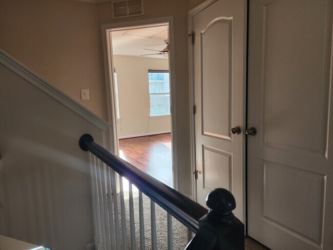 Level 3 - 7013 Southmoor St