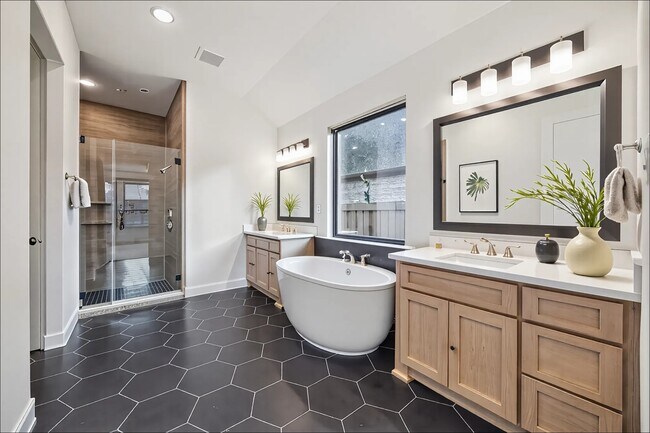 Building Photo - 28207 Cedar Peak Dr