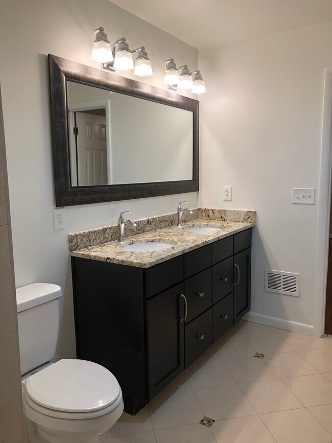 Building Photo - Renovated Brick Ranch in Oak Grove School District - Convenient to Emory & CDC