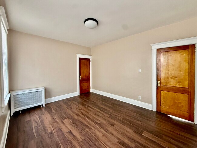 Building Photo - 7 Obrien Ct