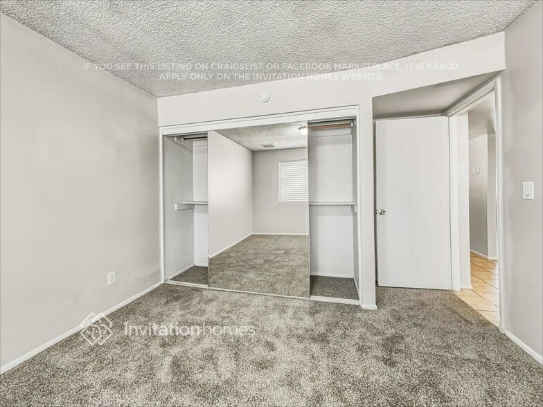 Building Photo - 5630 W Hubbell St