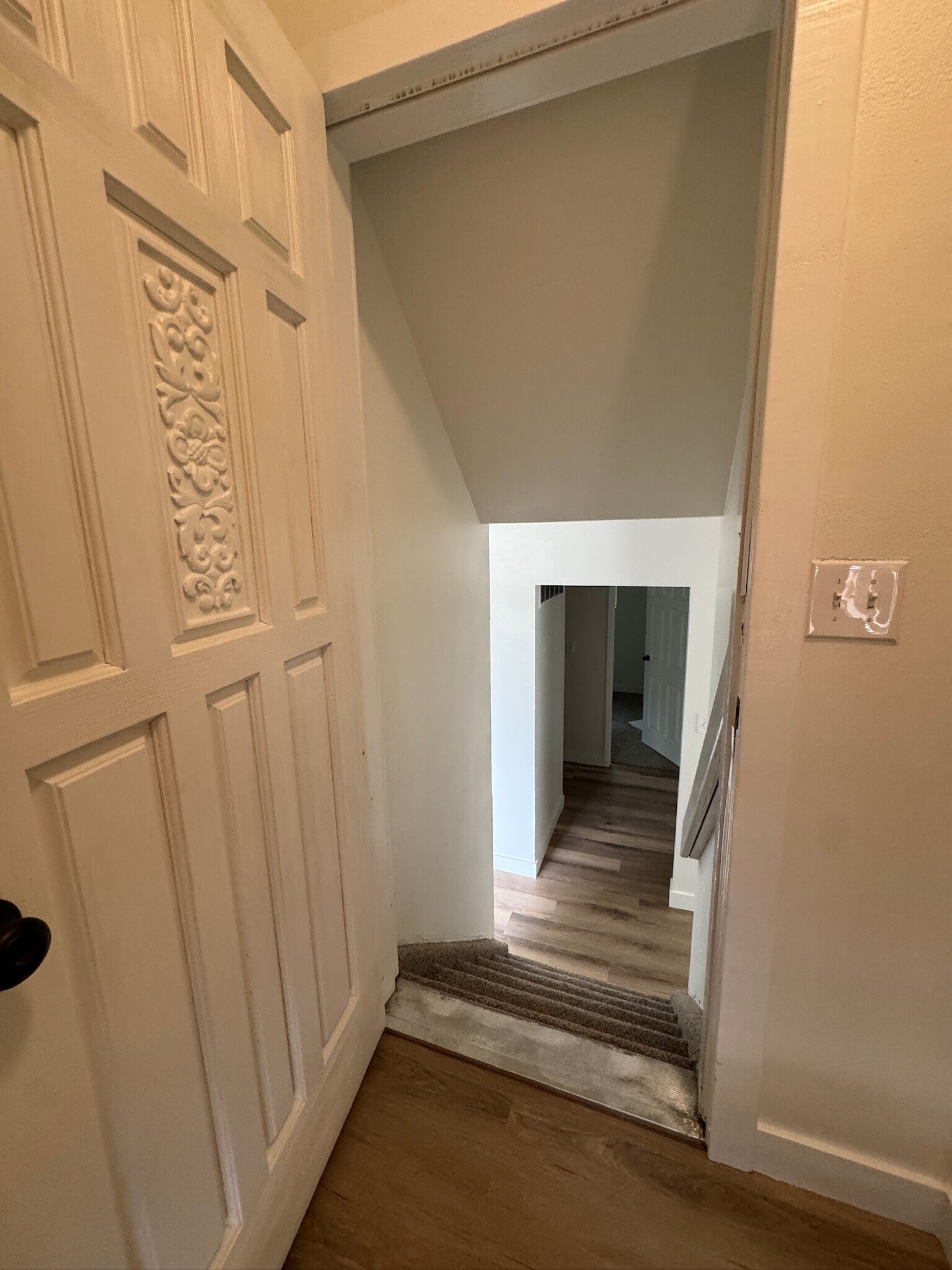 Building Photo - 804 Meeker St