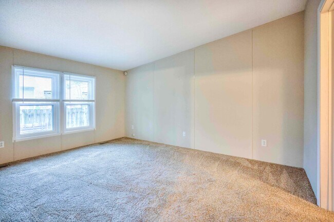 Building Photo - 3616 S Rock Quarry Rd