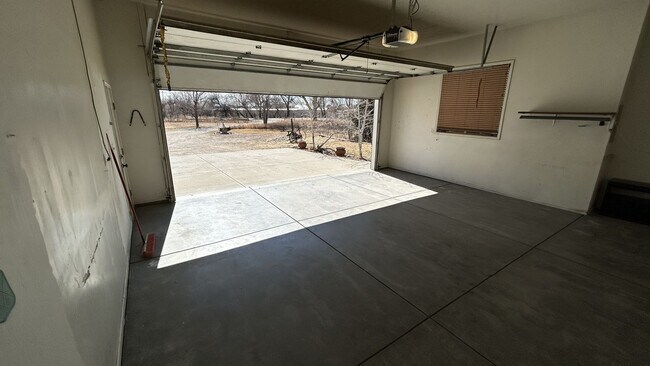 Building Photo - Room to Roam – Stunning Home on 2.4 Acres