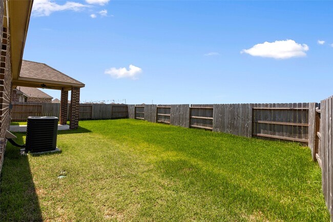 Building Photo - 3009 Floating Barque Dr