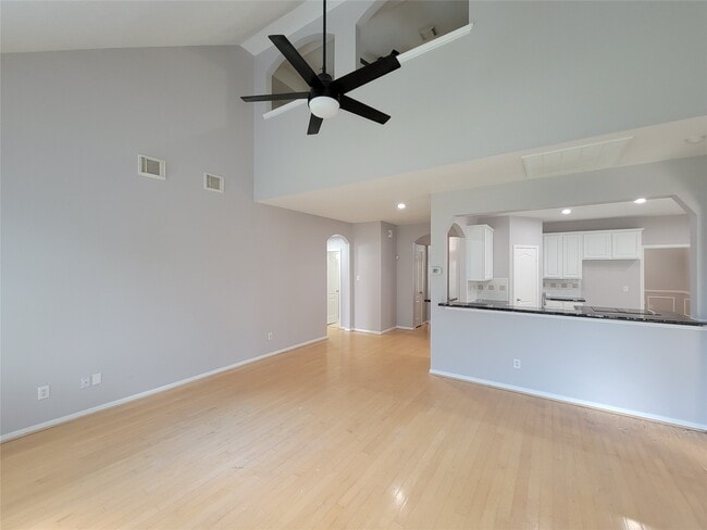 Building Photo - 9410 Barretts Glen Ct