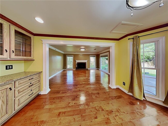 Building Photo - 2871 Wynford Dr