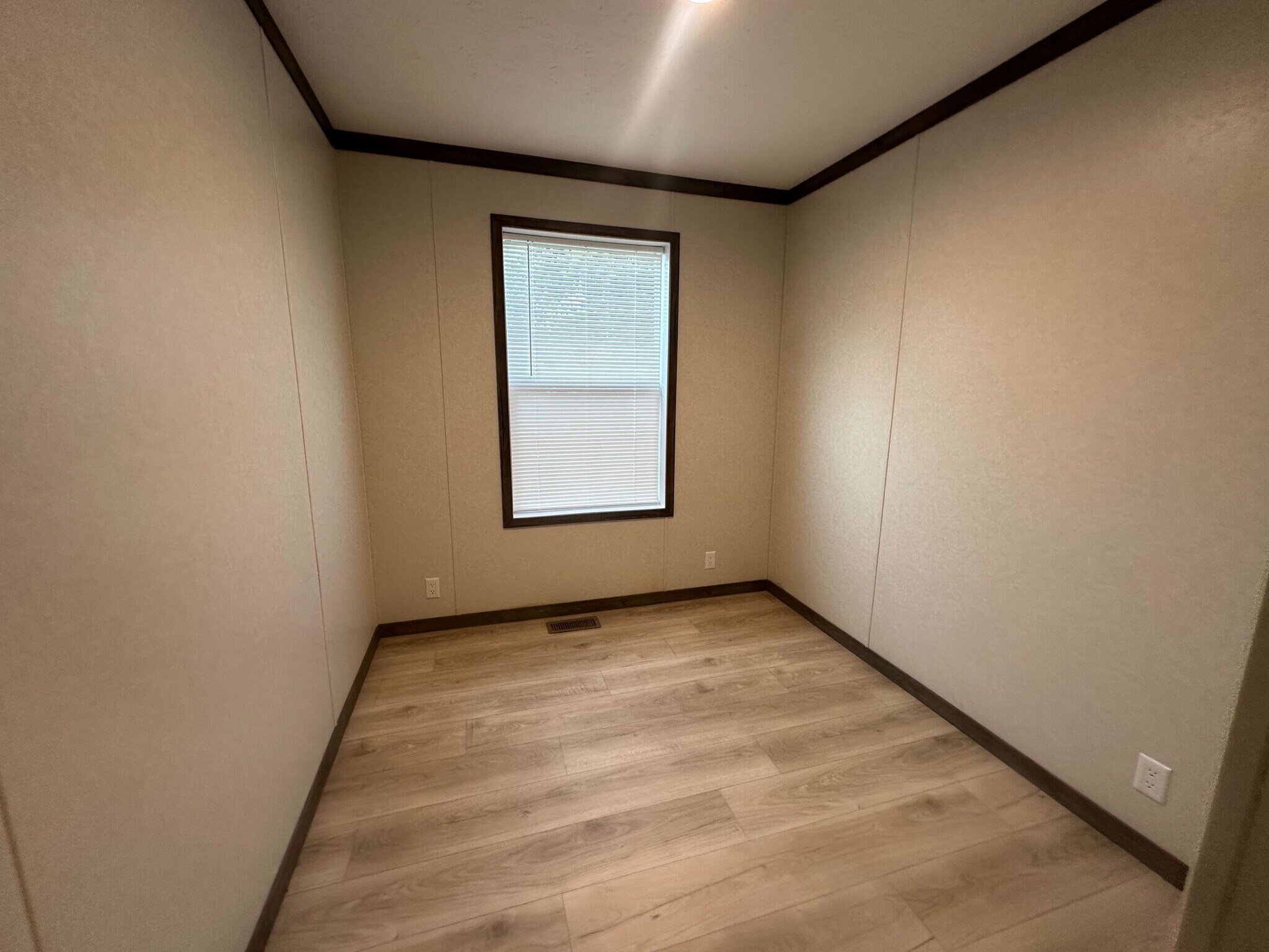 Building Photo - 76 E U.S. Hwy 6