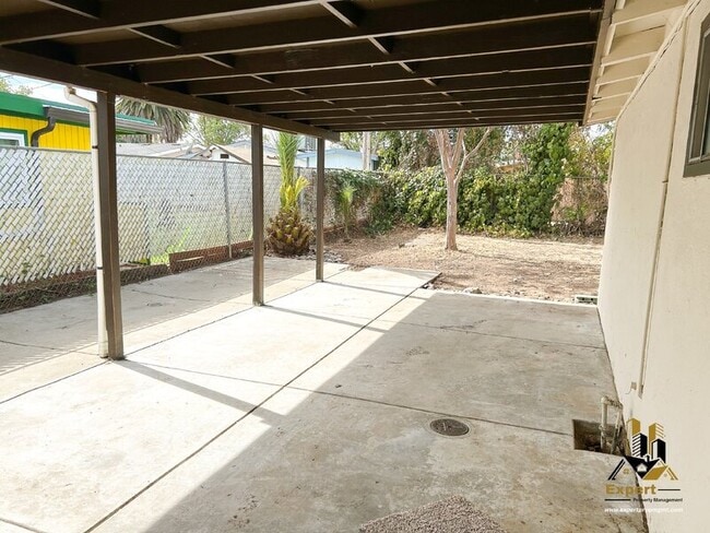 Building Photo - 5825 El Campo Way