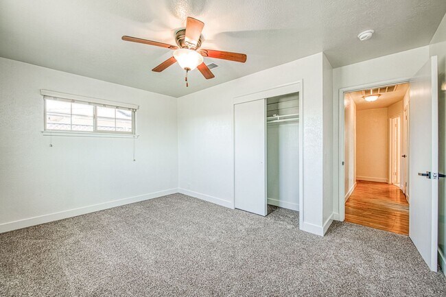 Building Photo - Adorable 3 BR 1 BA Home In A Well Desired Clovis Neighborhood - Available Soon!