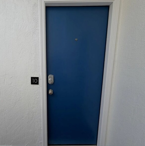 Building Photo - 1223 S J St