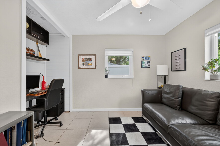 Building Photo - 6640 Douglas St