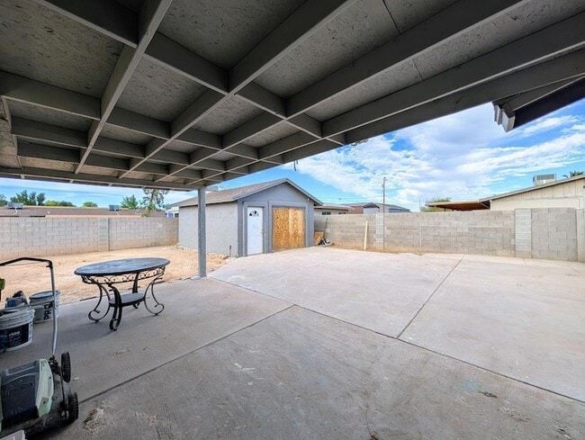 Building Photo - 13208 W Tuckey Ln
