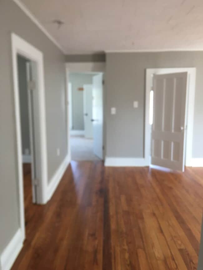 Building Photo - Gorgeous 5 bedroom 2 bath located on friendly neighborhood for rent!!!